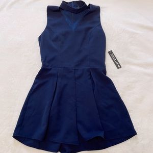 Design Lab Lord & Taylor - Small Elegant Romper